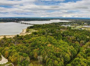 Bedell Rd, Berlin Center, OH 44401