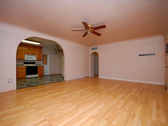5th image of 537 N BRIMHALL Street