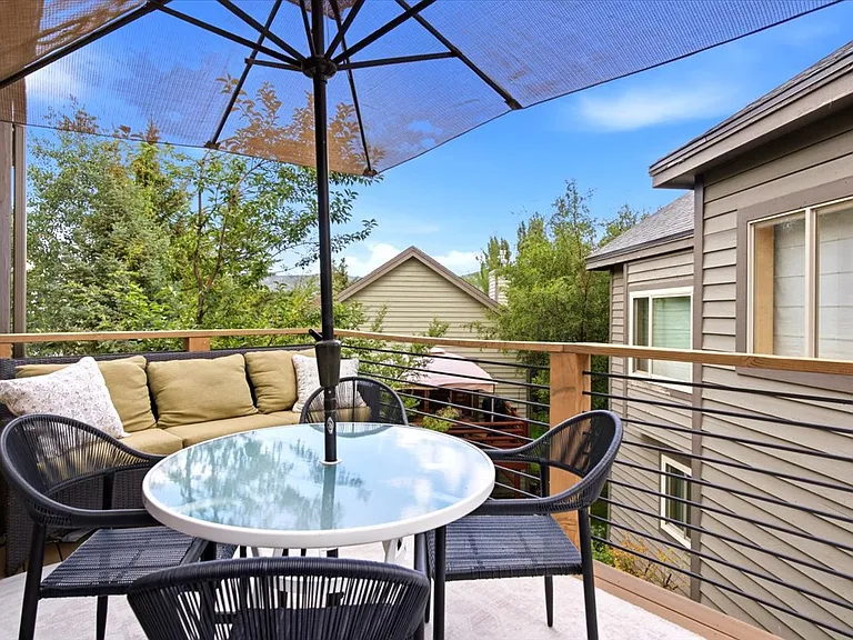 7435 Brook Hollow Loop Rd — Photo 28
