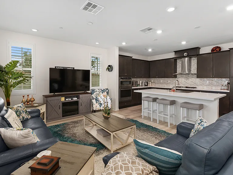 4536 S Afton Privado — Photo 15