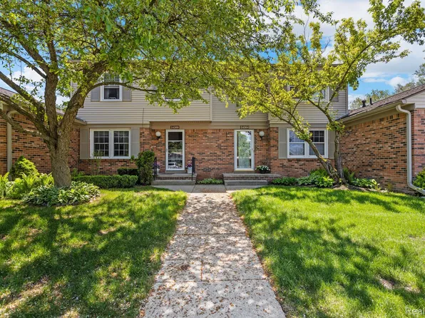 24264 Bashian Dr, Novi, MI 48375