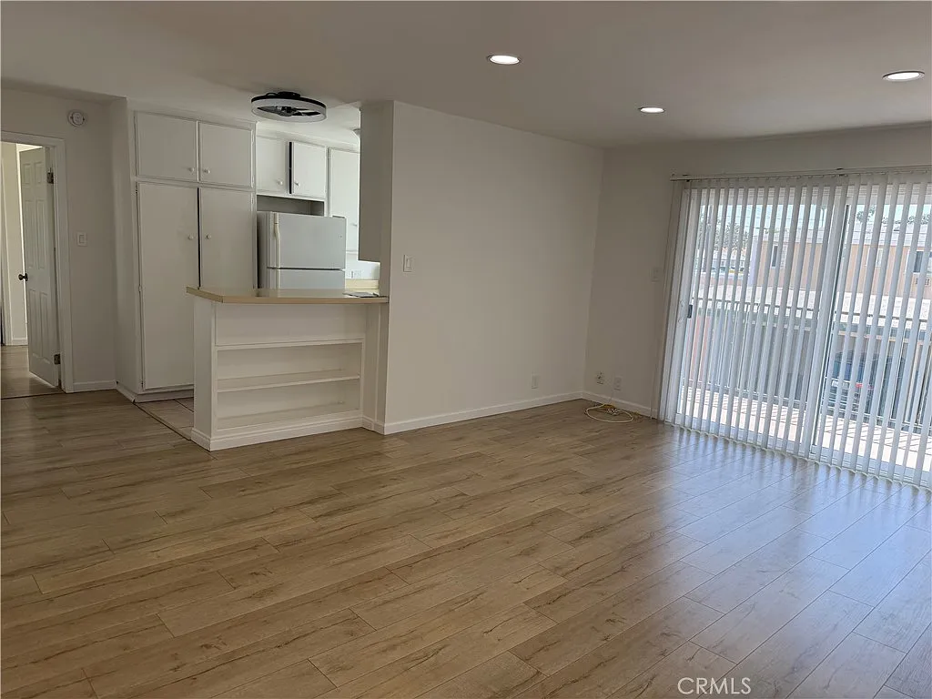 1 bed, 677 sqft, $2,050 — Photo 3