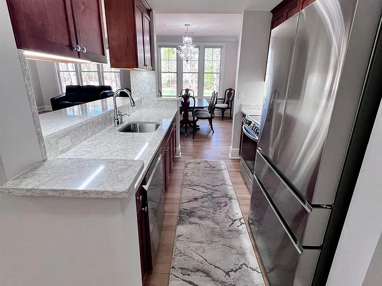 1040 Creekside #D — Photo 15