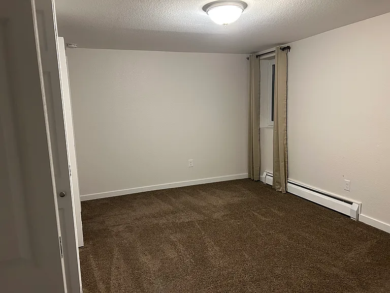 1607 Ulysses St — Photo 4