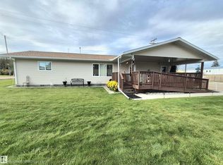4921 51st St, Parkland County, AB T0E0S0