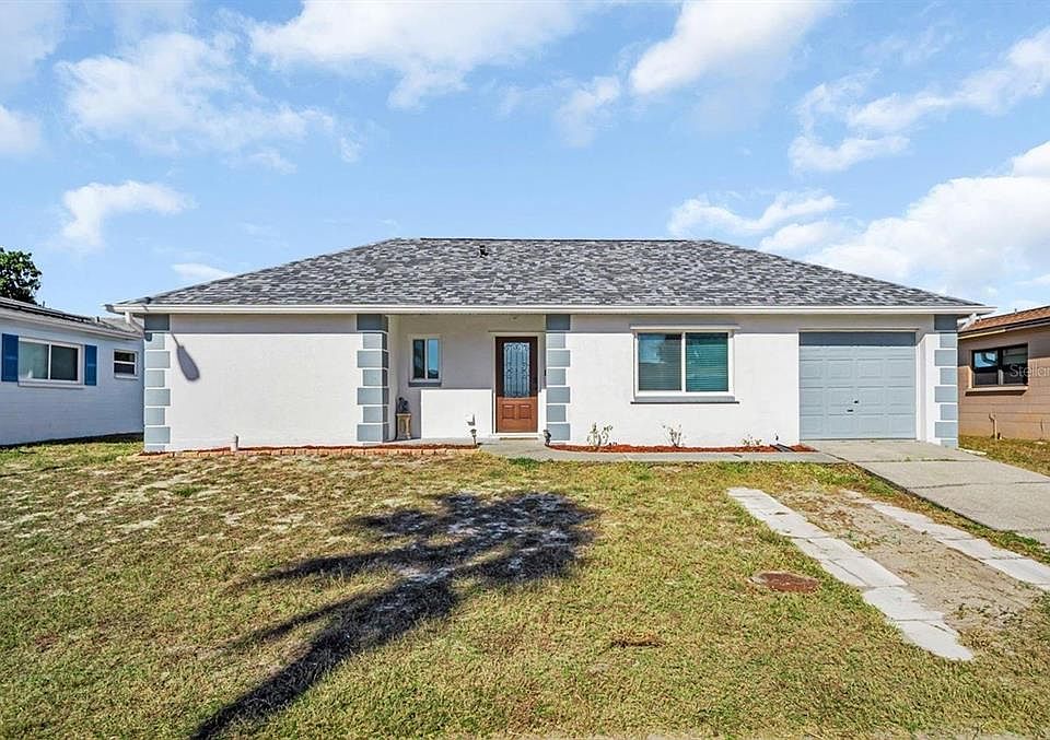 1st image of 8425 Redfield Dr