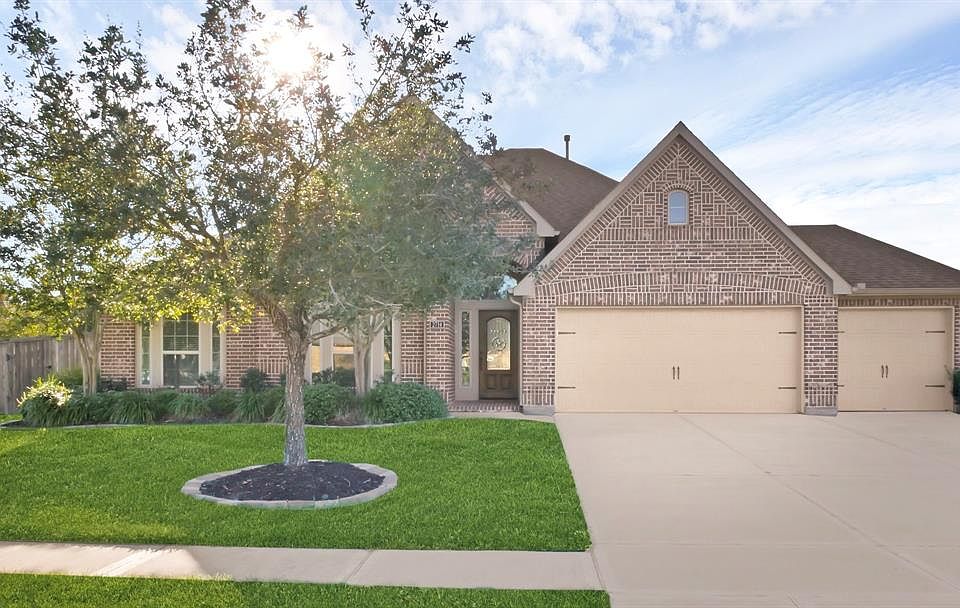 1st image of 2714 McDonough Way