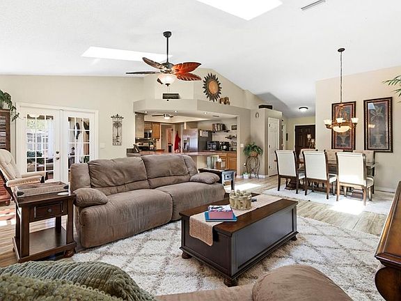 3rd image of 5226 Saltamonte Dr