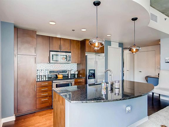 5th image of 891 14th St Unit 1008