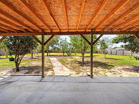 5th image of 537 HATCHWOOD DRIVE