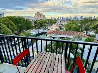 1530 SW 2nd St APT 401, Miami, FL 33135