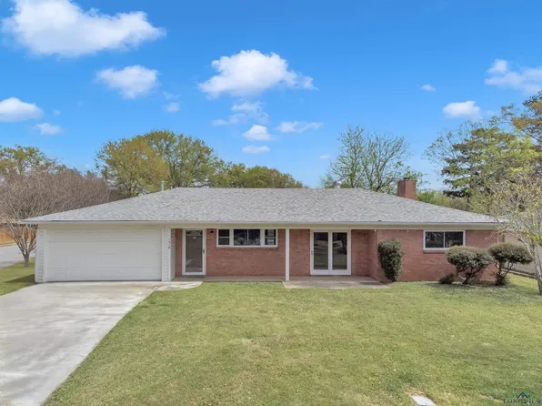 1418 Centenary Dr, Longview, TX 75601