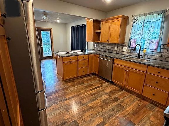 4th image of 30482 Frog Creek Rd