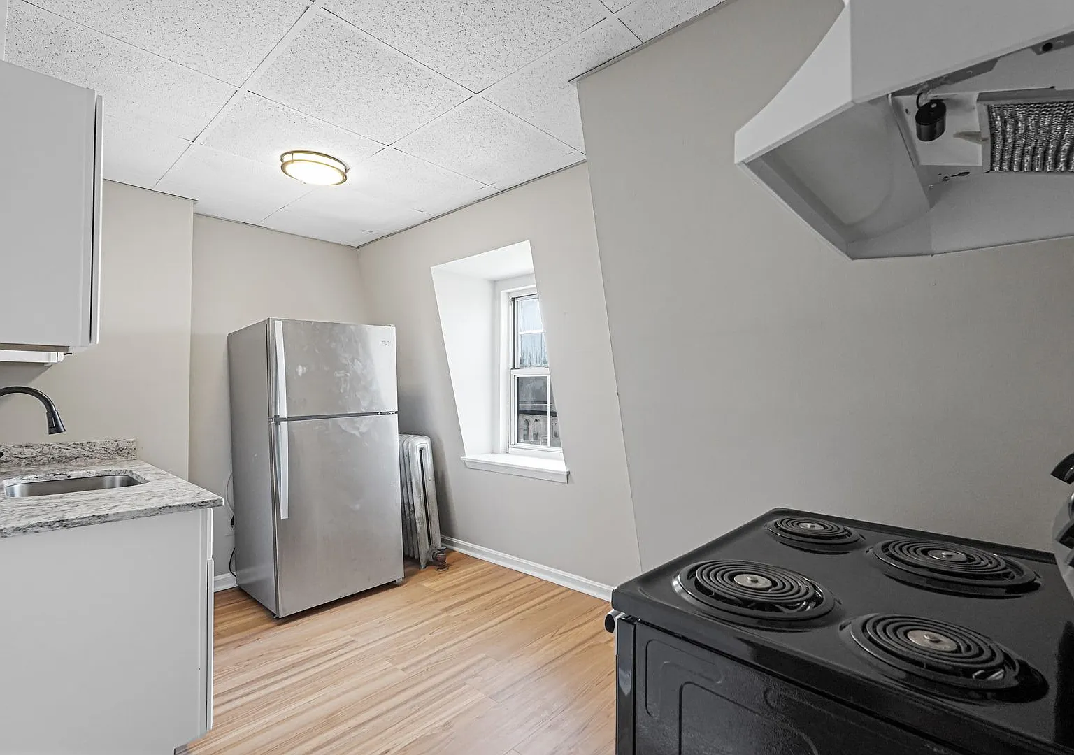 90 Appleton St, Lowell, MA 01852 — Photo 3