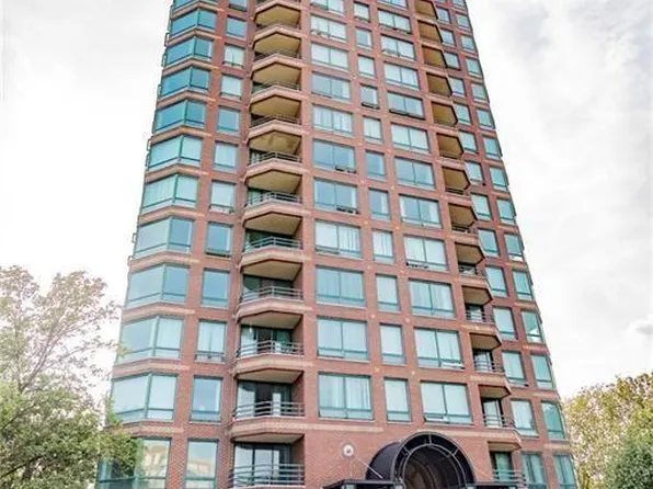 3320 Spinnaker Ln APT 7F, Detroit, MI 48207