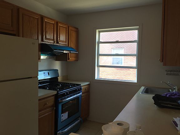 2nd image of 13742 Laburnum Avenue # Fl 1