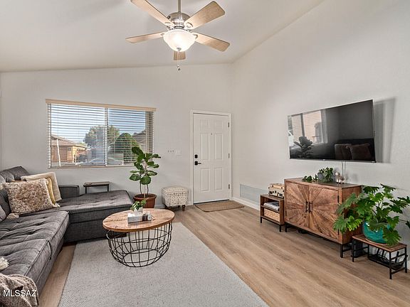 4th image of 10243 E Desert Crossings Way