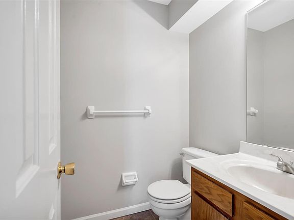 3rd image of 1409 Whispering Creek Dr #D
