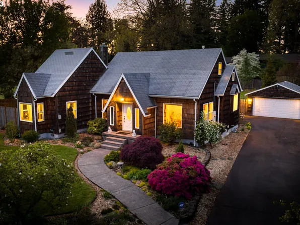 1811 SW Stephenson St, Portland, OR 97219