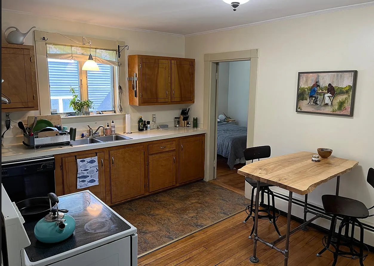 2 bed, 1150 sqft, $2,100 — Photo 4