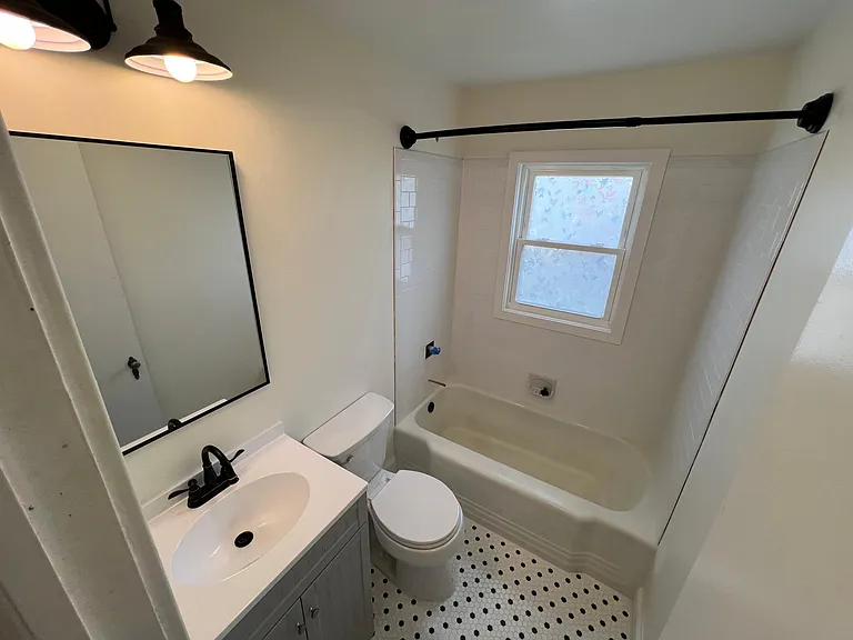 107 Steele Ave — Photo 8