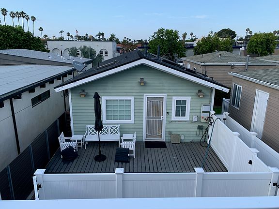 4th image of 4763 Newport Ave
