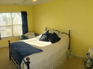 809 Admissions Ct, Virginia Beach, VA 23462