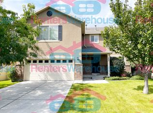 302 S River View Cir, Lehi, UT 84043