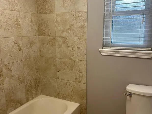 228 Oak Manor Dr #228, Alvin, TX 77511