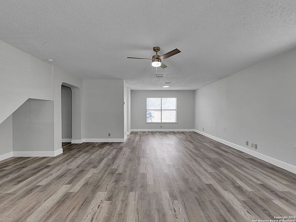 5th image of 7525 Foss Meadows