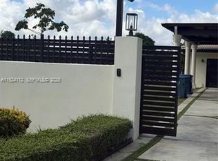 25800 SW 214th Ave, Homestead, FL 33031