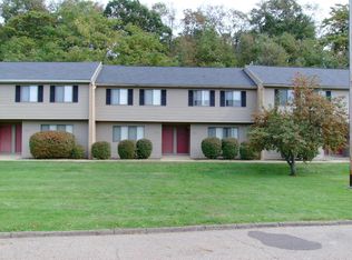 2920 Treeside St NW, Canton, OH 44709