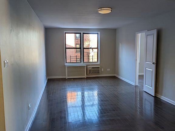 5th image of 56-11 94th St #5T