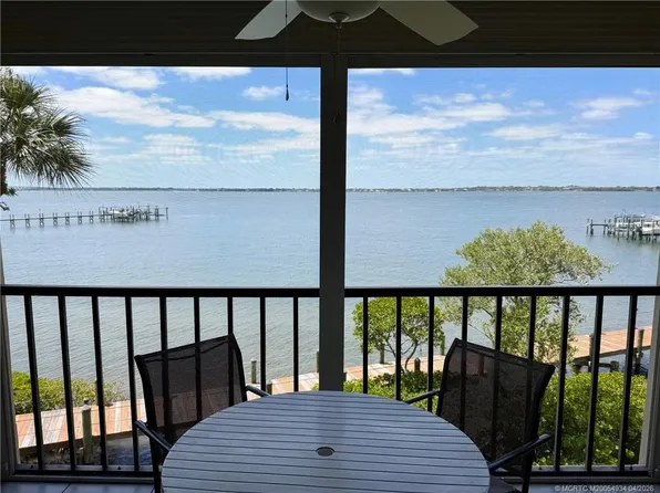 4680 NE Sandpebble Trce APT 303, Stuart, FL 34996