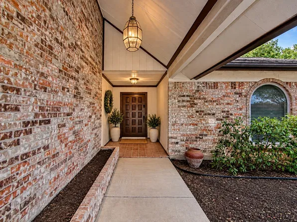 3824 Sugar Ridge Rd, Fort Worth, TX 76133
