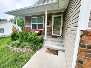 108 S Wright St, Frontenac, KS 66763