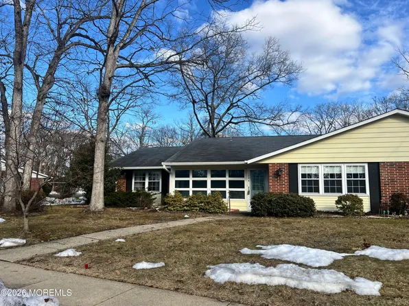 173A Sterling Court, Lakewood, NJ 08701