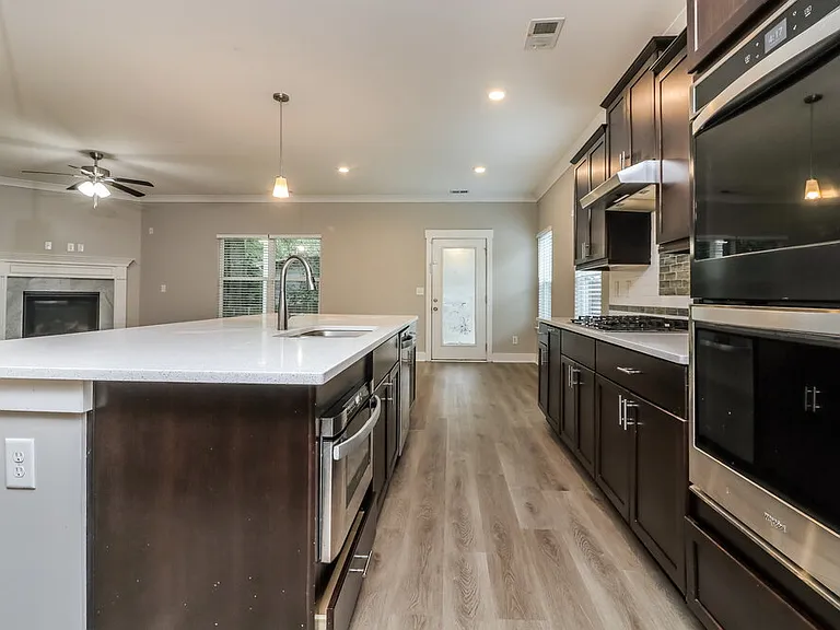 2501 Kolb Manor Cir SW — Photo 9