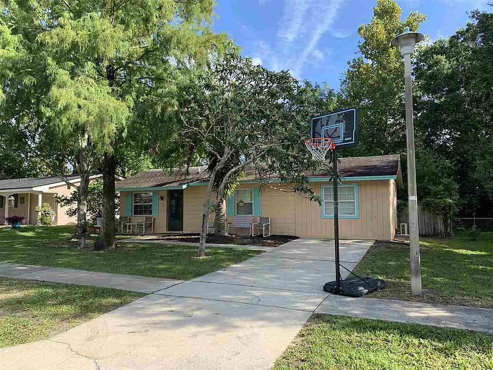 1st image of 198 Estancia St