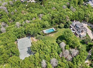 1903 Deerfield Rd, Water Mill, NY 11976