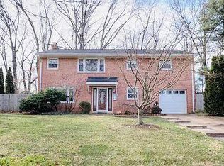 7509 Hamlet St, Springfield, VA 22151