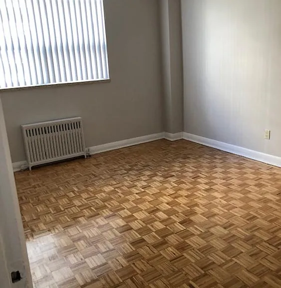 135 Lawton Blvd — Photo 3