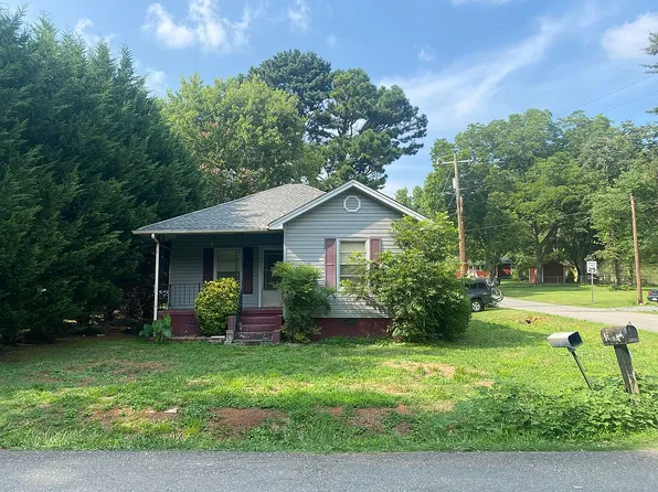 3194 Millstone Dr, Gastonia, NC 28054