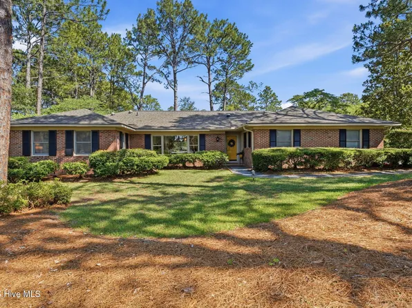 59 Pine Ridge Drive, Whispering Pines, NC 28327