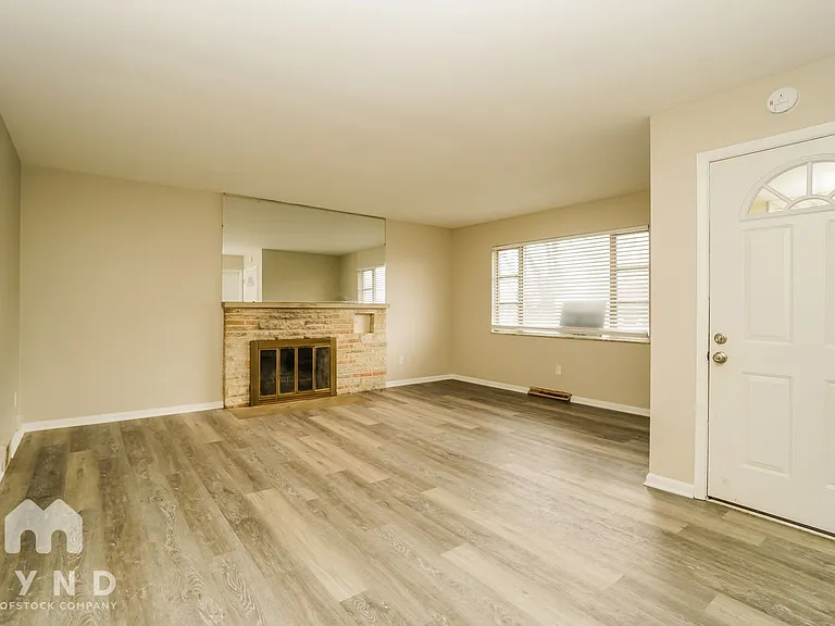 1053 Wiltshire Rd — Photo 5