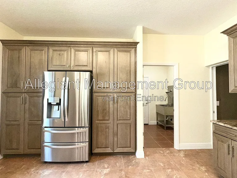 1287 Glendora Rd N — Photo 12