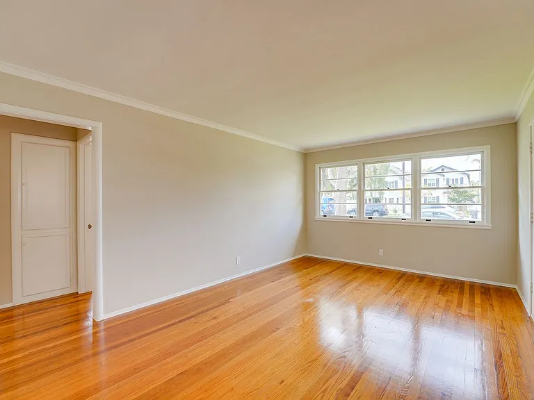 719 I Ave — Photo 7