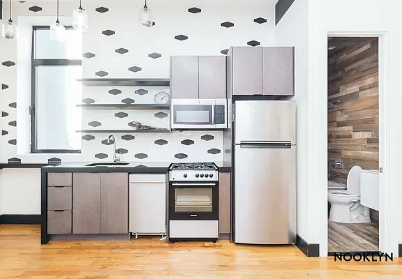3rd image of 279 Irving Ave #3