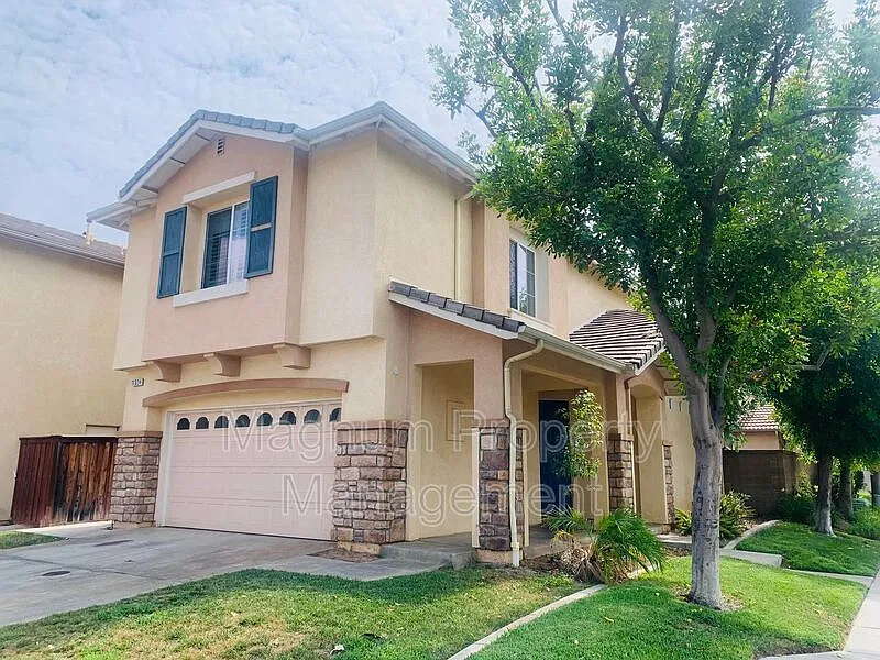 11324 Riverleaf Dr