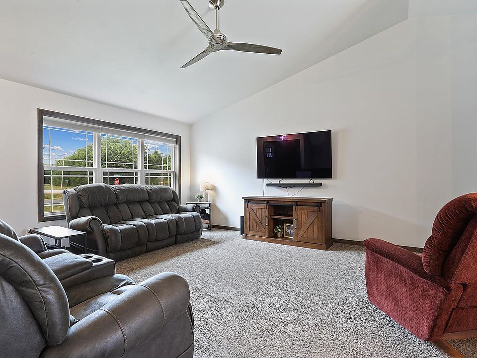 W2109 Wildflower Ln, Brillion, WI 54110 MLS 50277191 Zillow